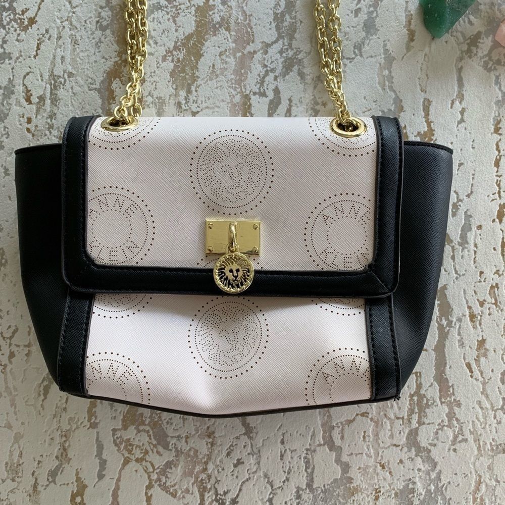 Elegant Black and White Designer Shoulder Bag